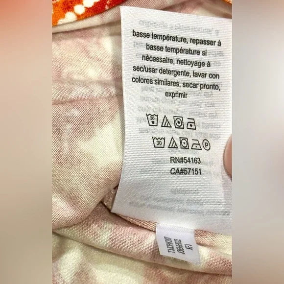 Tommy Hilfiger Red and White Floral Blouse - Picture 7 of 8